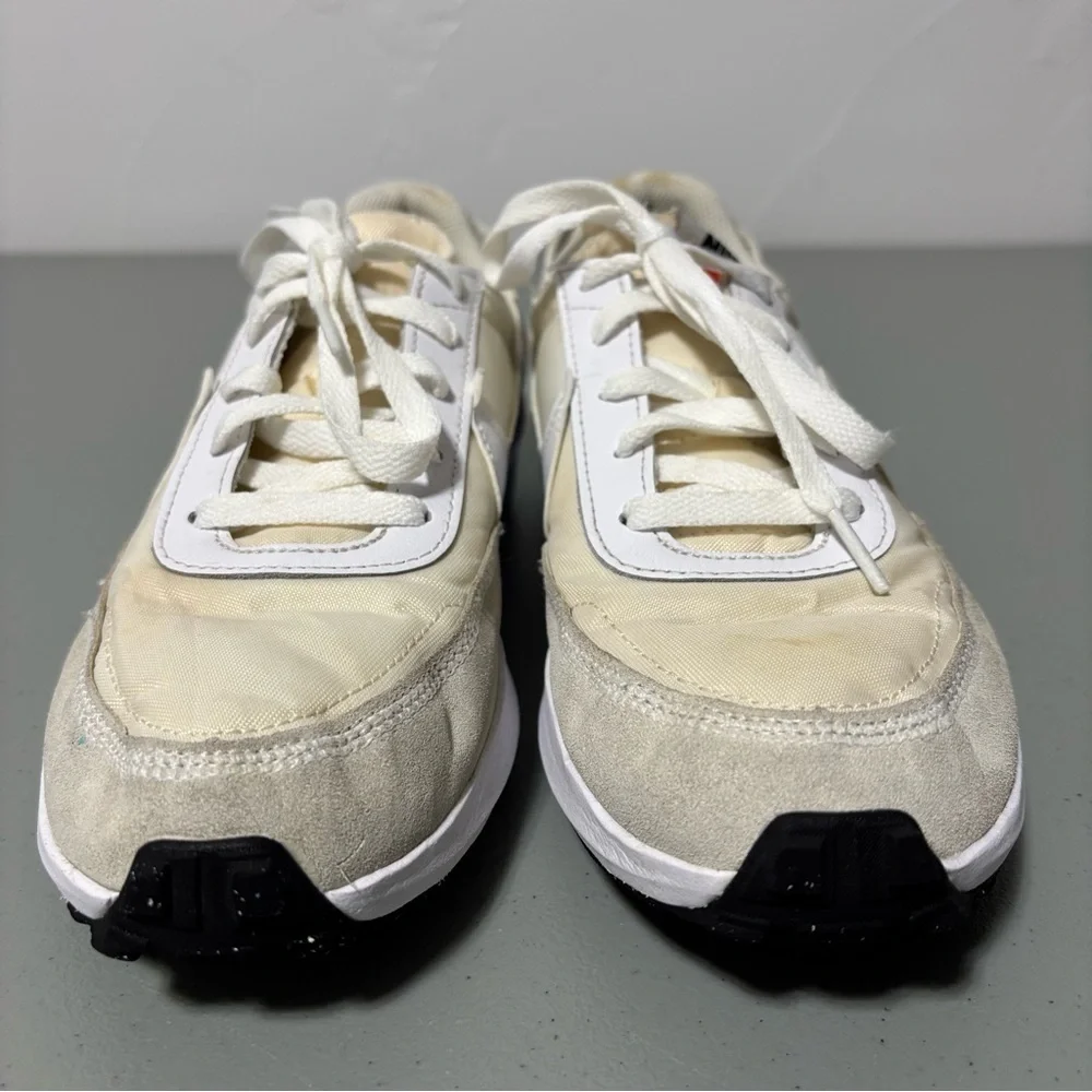 Nike Waffle Debut Women's Athletic Sneakers Size 8.5 Shoes DH9523-100